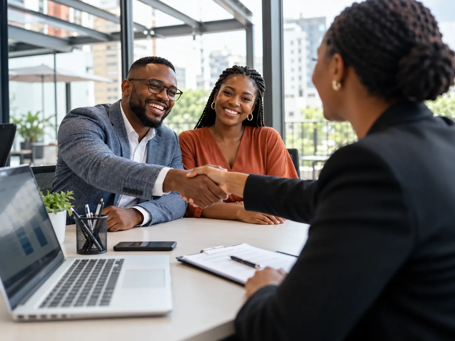 Client shaking hands with a Techrowth consultant
